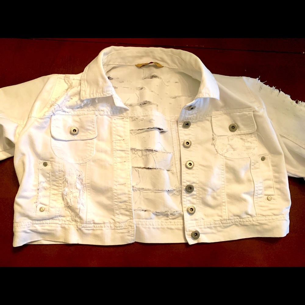 ONE OF A KIND Cropped Distressed Jean Jacket